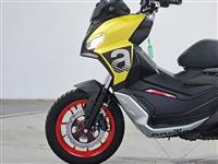 Aprilia SR GT 200