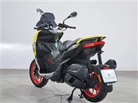 Aprilia SR GT 200