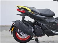 Aprilia SR GT 200