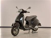 Piaggio Motosiklet Vespa GTS 300 HPE RST