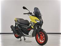 Aprilia SR GT 200