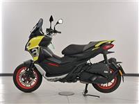 Aprilia SR GT 200