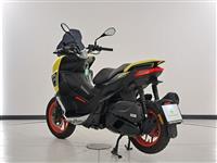 Aprilia SR GT 200